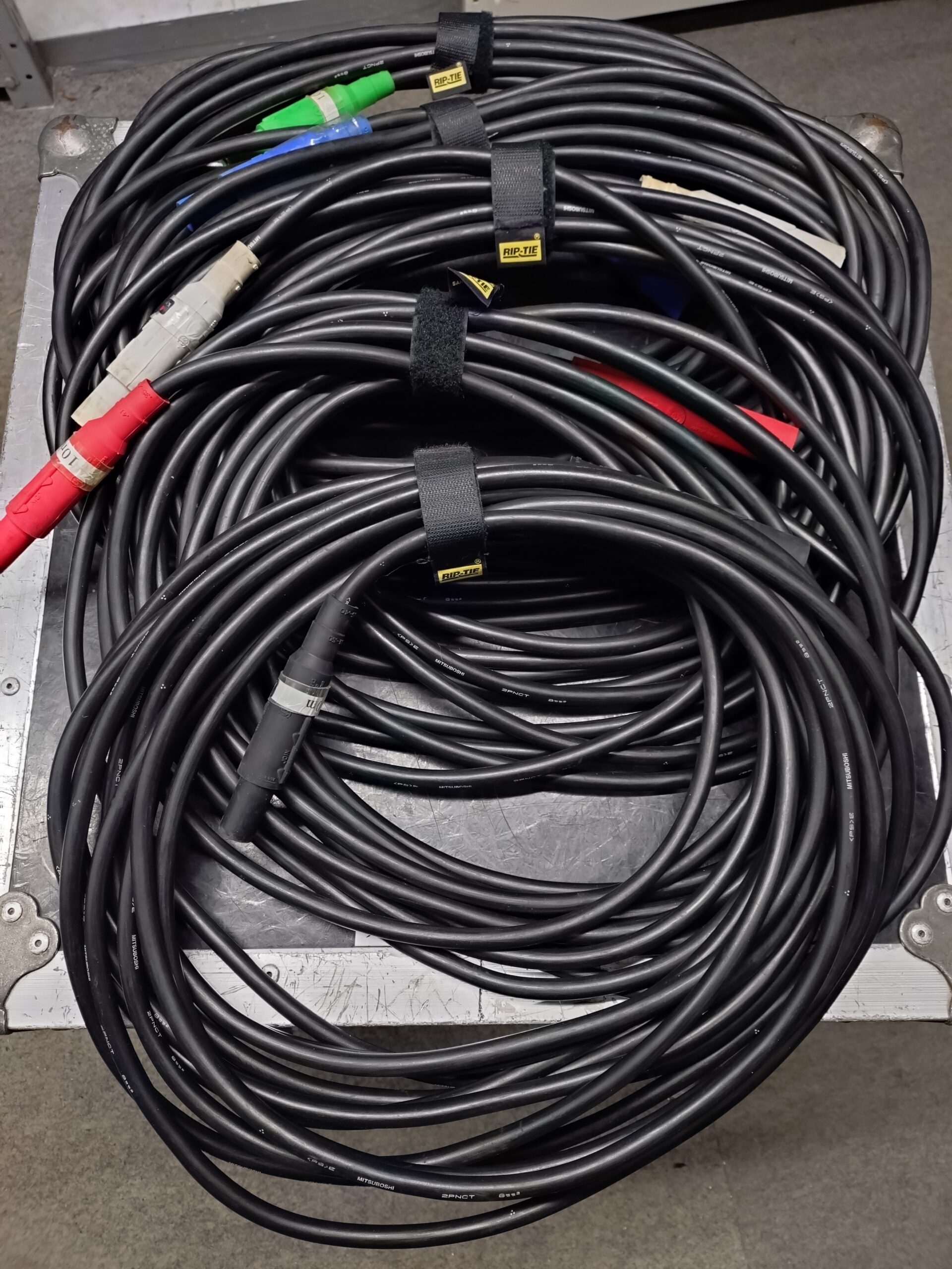 カムロックケーブル